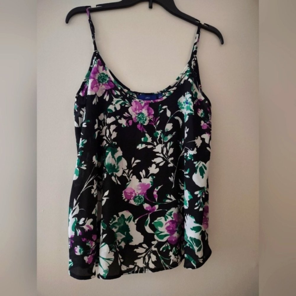 Clearance- NTNW Apt 9 Size Large Sleeveless Top.